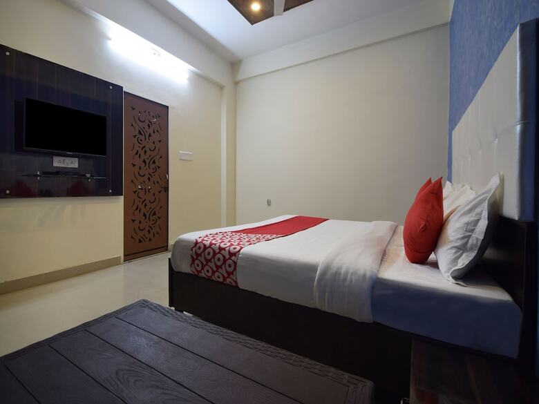 Oyo 26659 Hotel Parmanand Garden