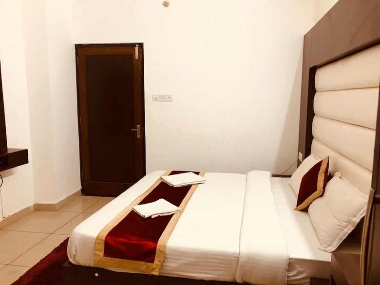 Hotel Katra Residency