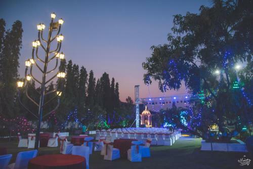 Hotel Pushp Vatika Resort & Lawns