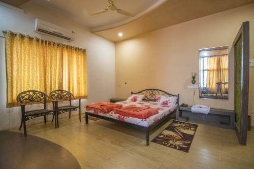 Hotel Bhimas Paradise