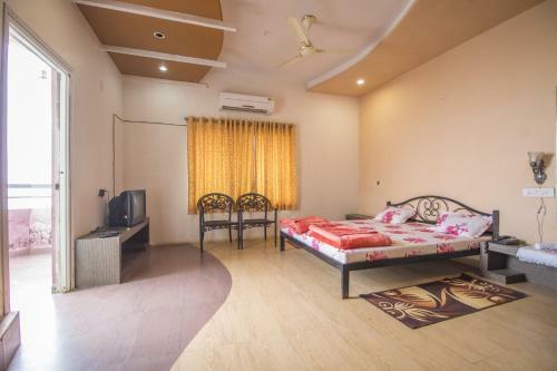 Hotel Bhimas Paradise