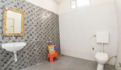 Hotel Bhimas Paradise