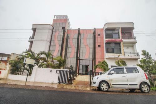Hotel Bhimas Paradise
