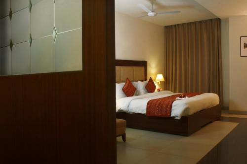 Hotel Legend Sarovar Portico