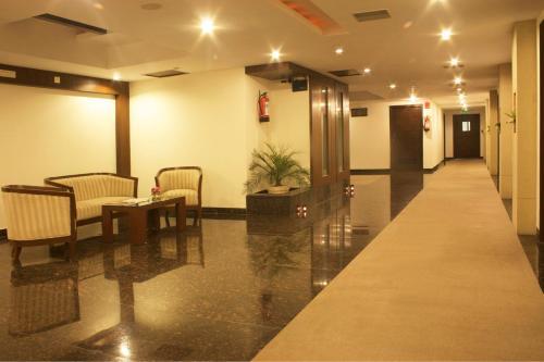 Hotel Legend Sarovar Portico
