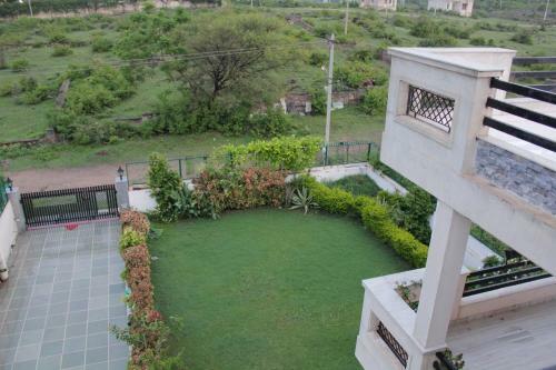 Artrush Villa