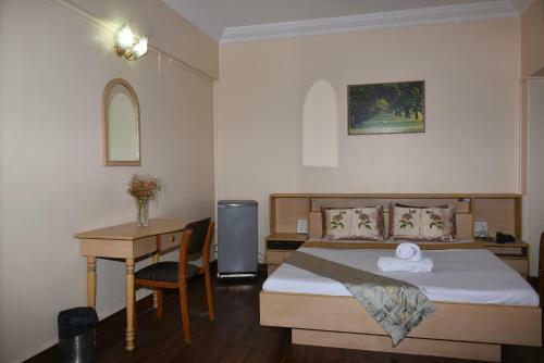Hotel Crystal