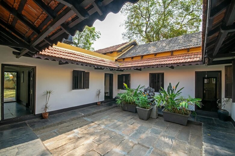Bed & Breakfast Laika Heritage Stay