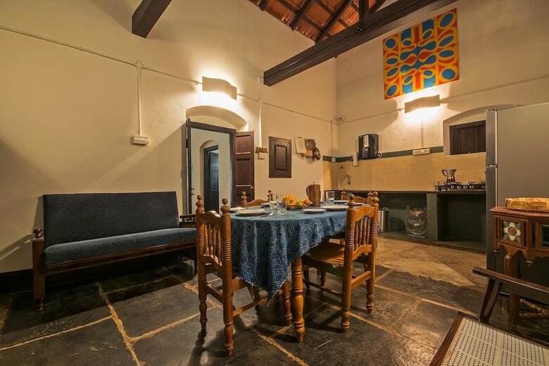Bed & Breakfast Laika Heritage Stay