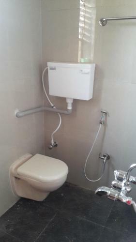 Hotel Sade Char Anandvan, Alibag