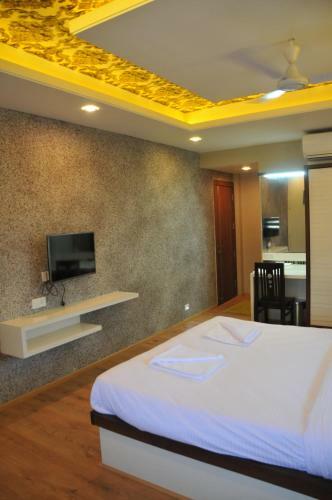 Lodge Hotel Prabhu Residency