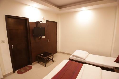 Hostal Hotel Golden Wings