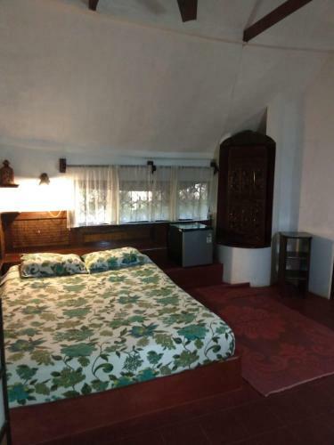 Hostal Sharnga Guest House
