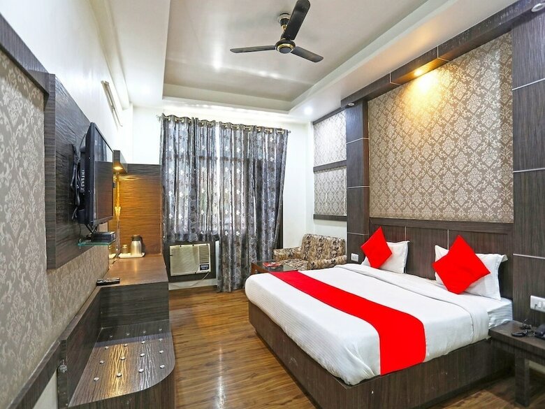 Bed & Breakfast Hotel Jagdish Residency