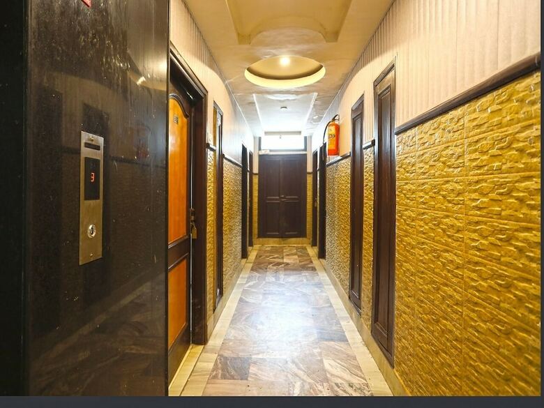 Bed & Breakfast Hotel Jagdish Residency