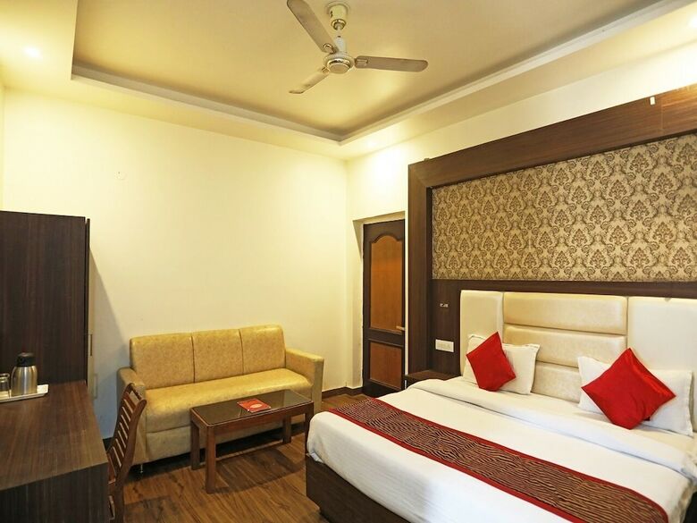 Bed & Breakfast Hotel Jagdish Residency