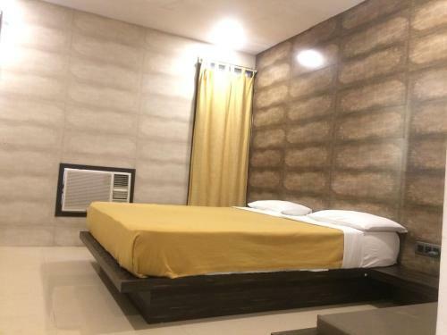 Hotel Silver Sands Beach Resort