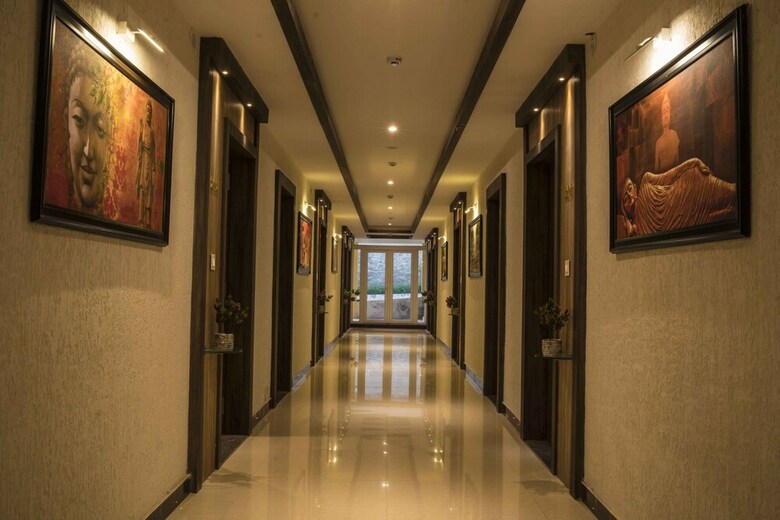 Hotel Rishika Clarks Inn