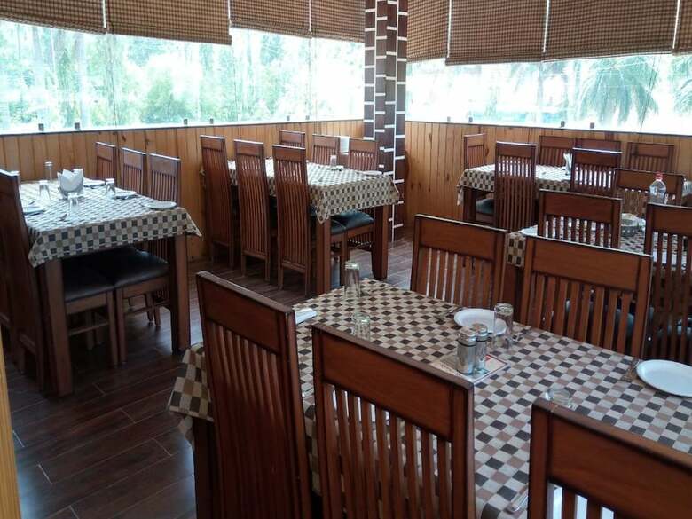 Hotel Rishika Clarks Inn