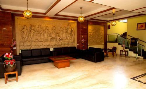 Simran Heritage(Business Hotel)