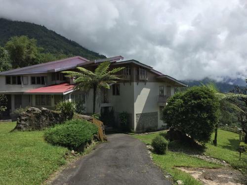 Lodge The Aritar Retreat