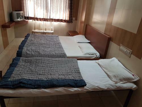 Hotel Dhruv Palace