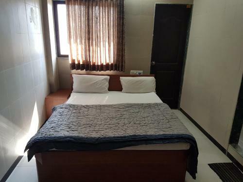 Hotel Dhruv Palace