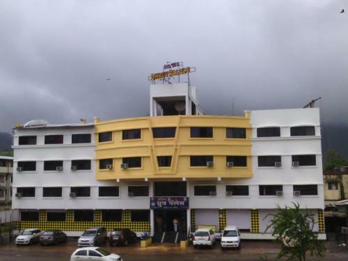 Hotel Dhruv Palace
