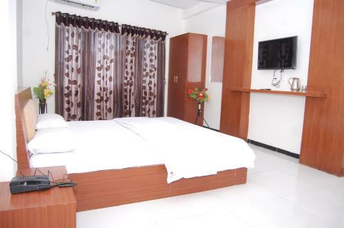 Hotel Dhruv Palace