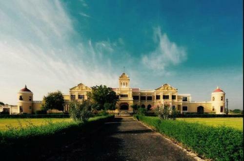 Hotel Ambika Nivas Palace