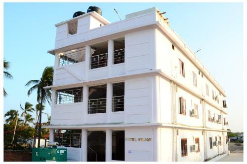 Hotel Wilson, Ervadi