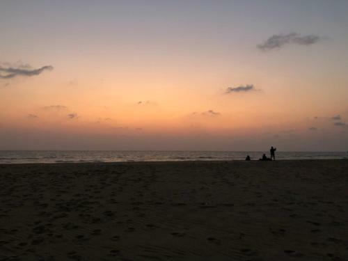 Hotel 5 Mile Beach Resort
