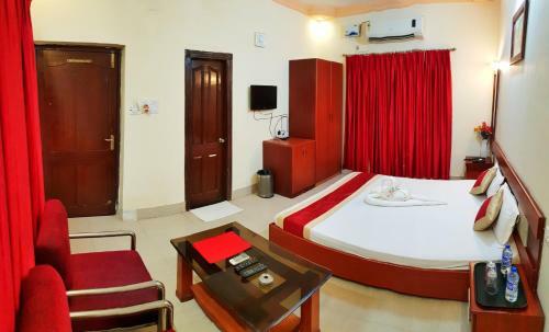 Hotels Diamond Glory Private Limited