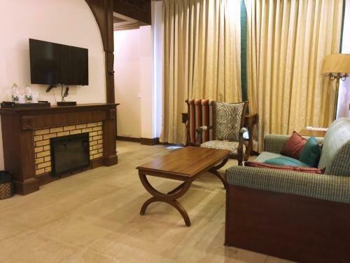 Hotel Corbett Wild Iris Spa And Resort