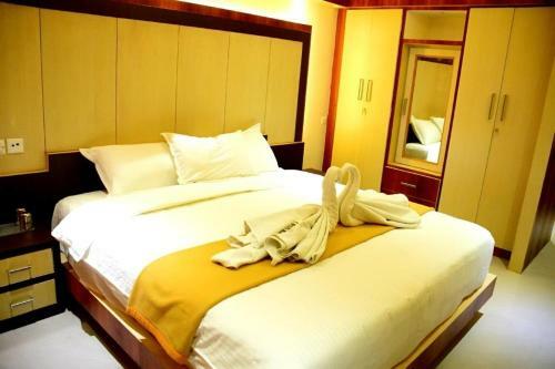 Hotel Star Msr Residency