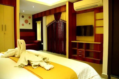 Hotel Star Msr Residency
