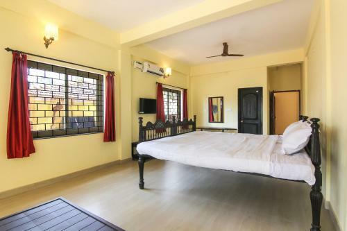Mandovi River View Hotel