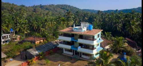 Hotel Blue Lagoon Khavane