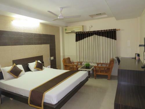 Dariyalal Hotel