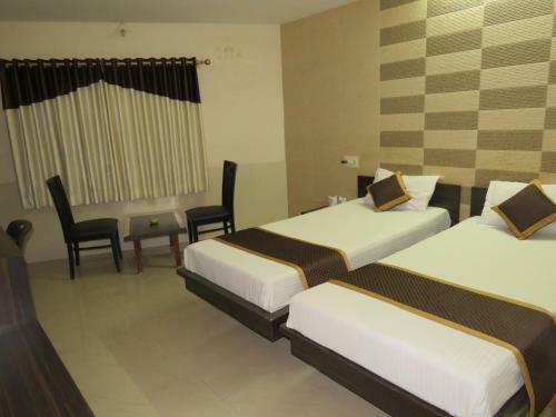 Dariyalal Hotel