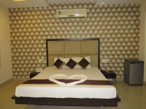 Dariyalal Hotel