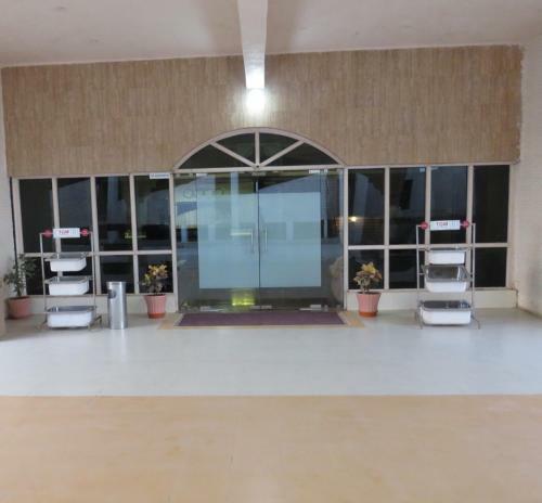 Dariyalal Hotel