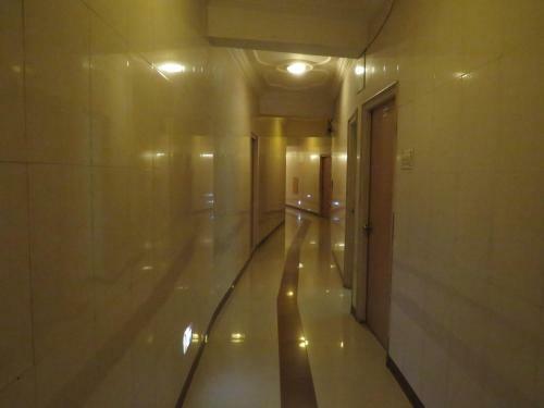 Dariyalal Hotel