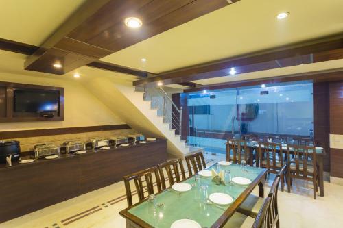 Hotel Ginger Katra