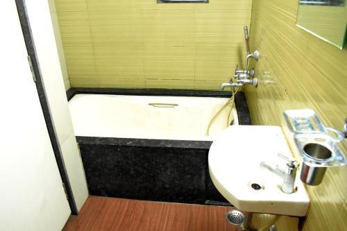 Hotel Sai Sharan- Navi Mumbai