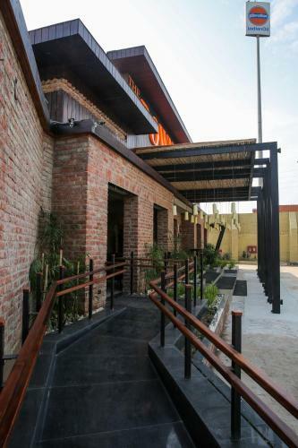 Hotel Aravali Resorts