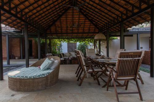 Villa Saffronstays Beyond