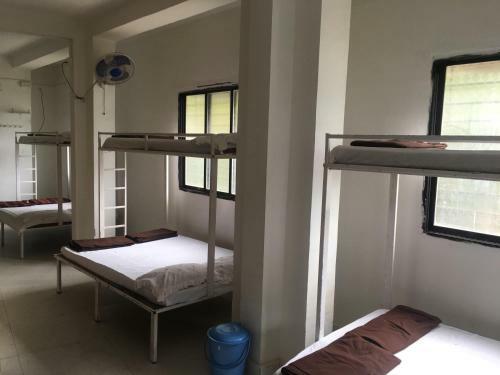 Hotel Dolphin House Beach Resort