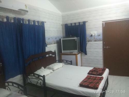 Hotel Dolphin House Beach Resort
