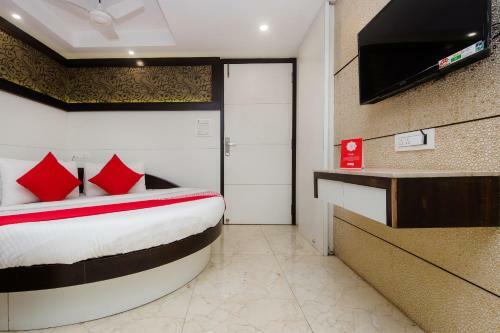 Hotel Oyo 12799 Blue Bell Residency